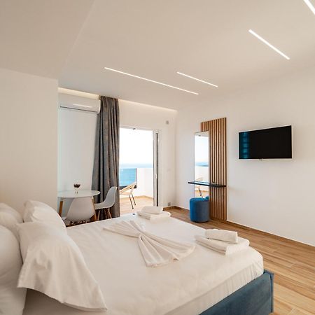 Vila Amare Sarandë 外观 照片