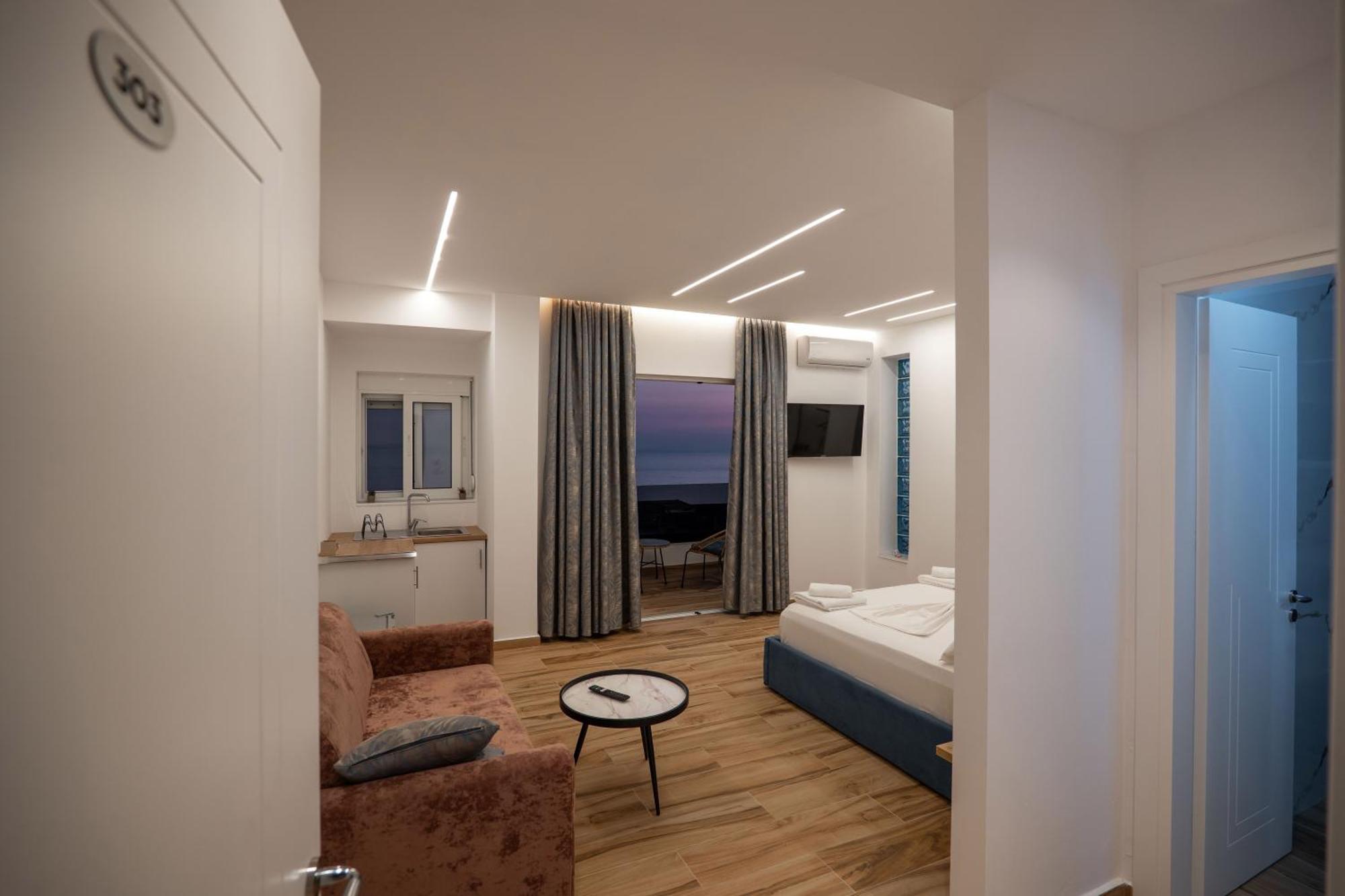 Vila Amare Sarandë 外观 照片