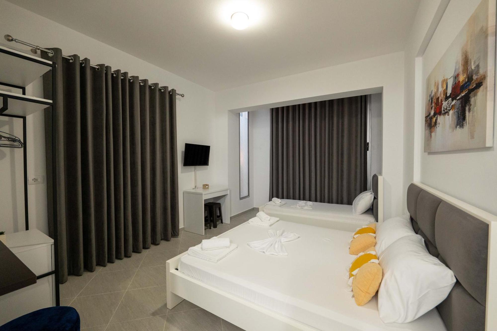Vila Amare Sarandë 外观 照片