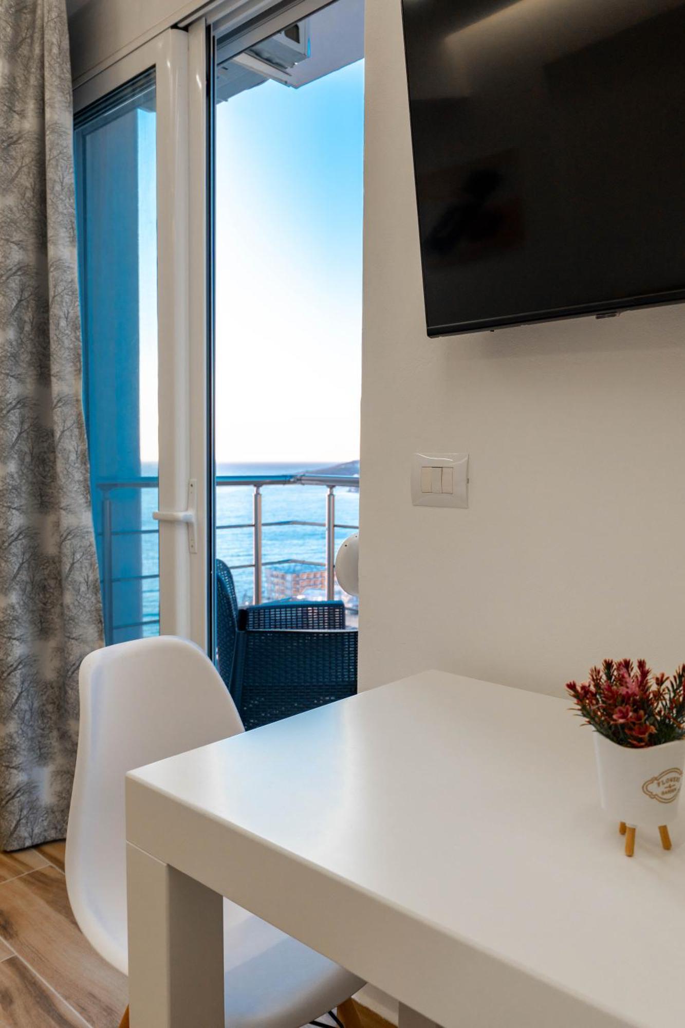 Vila Amare Sarandë 外观 照片