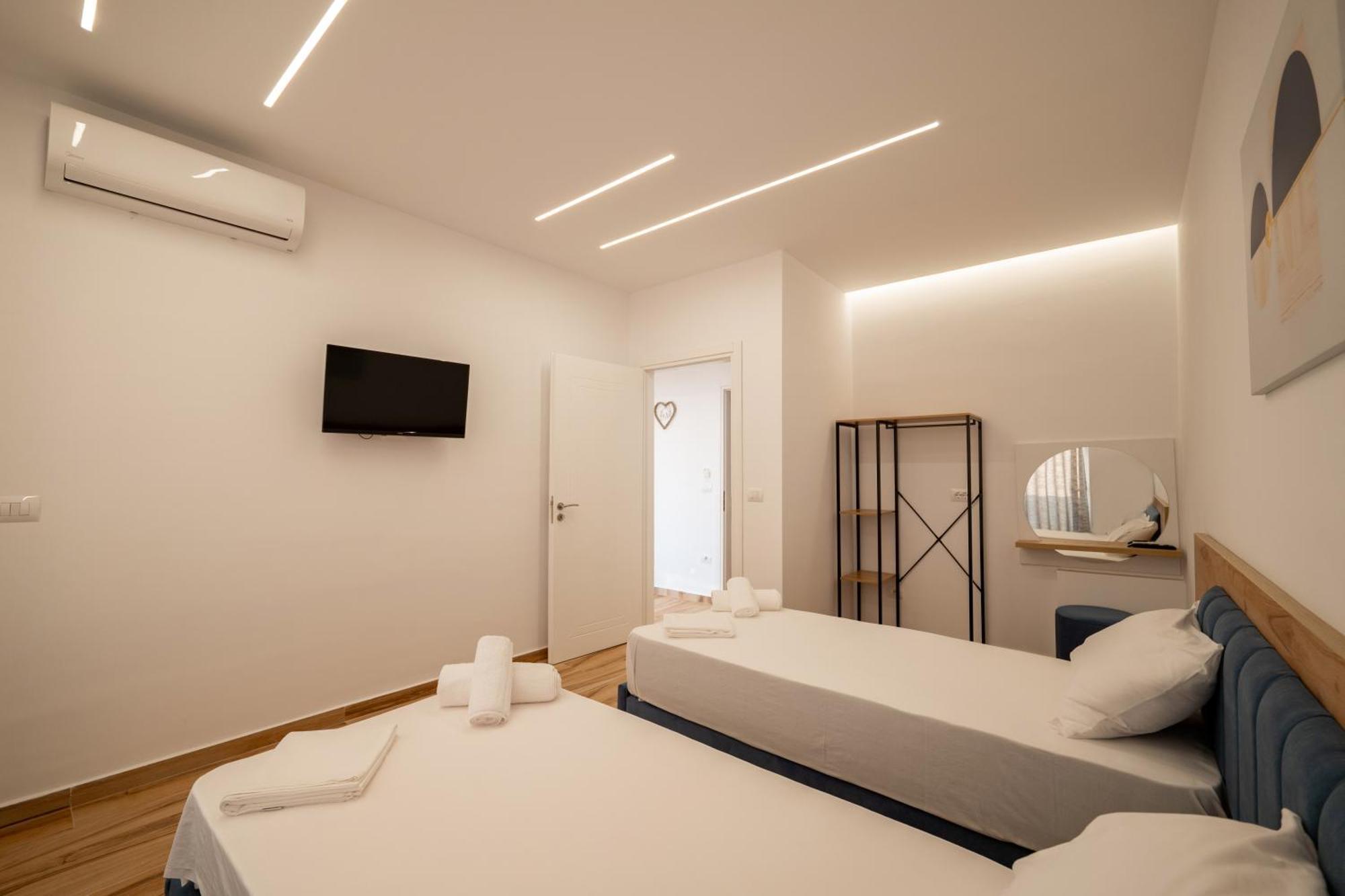 Vila Amare Sarandë 客房 照片