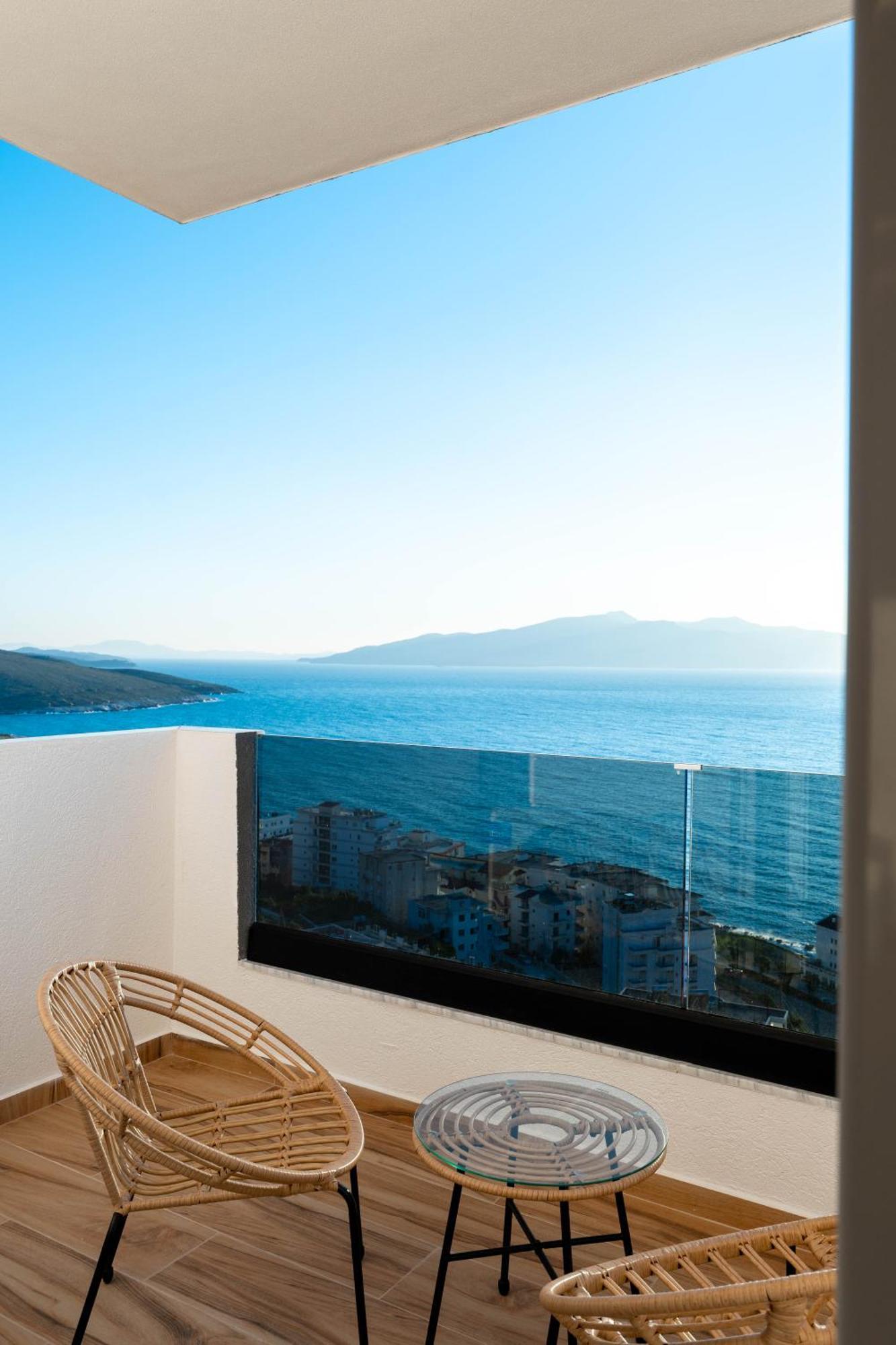 Vila Amare Sarandë 外观 照片